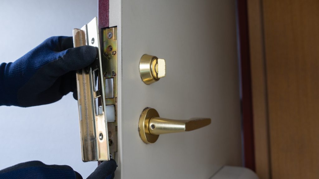 <?php the_title_attribute();?>